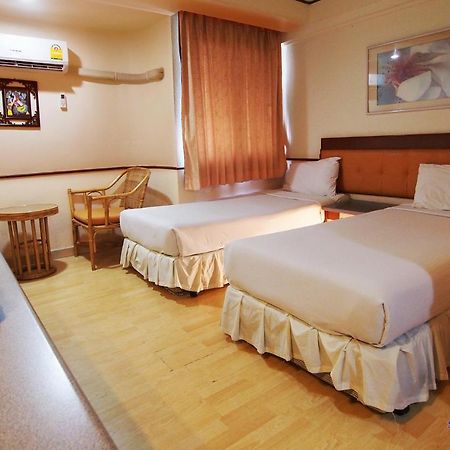 Sena Place Hotel Bangkok Esterno foto