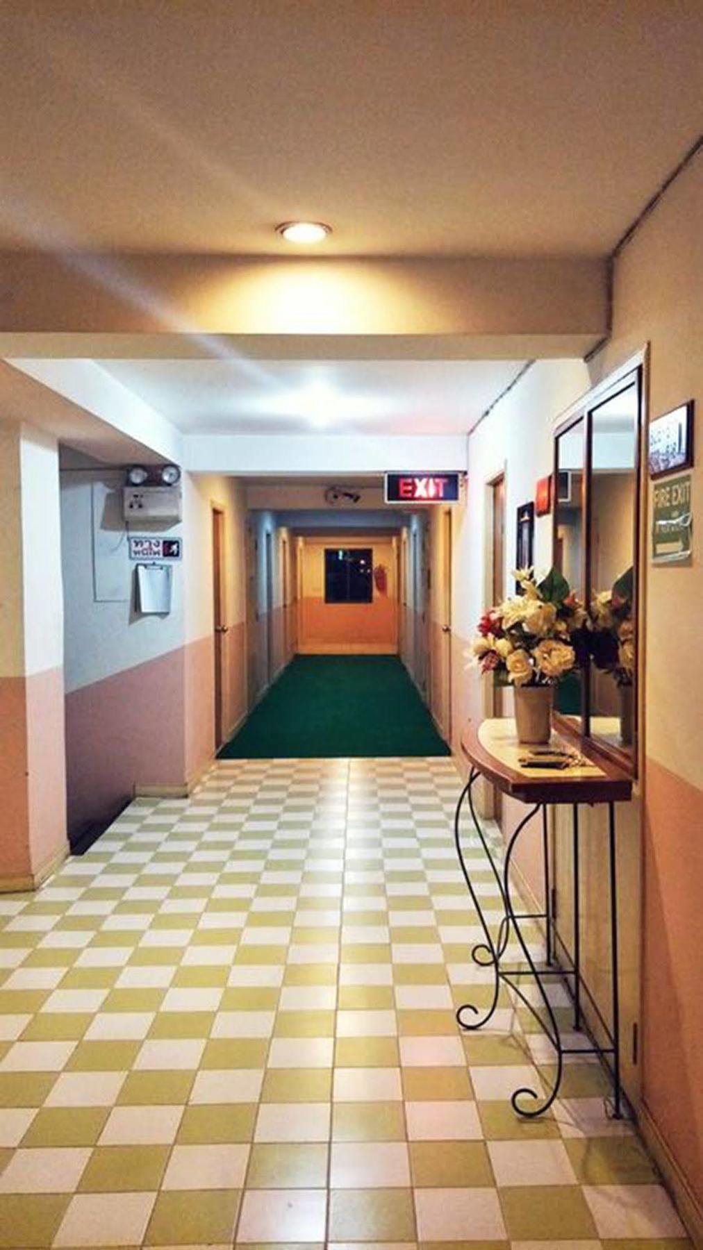 Sena Place Hotel Bangkok Esterno foto